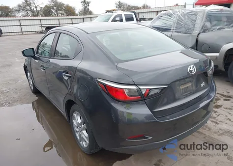 2017 Toyota Yaris Ia из США, поврежденный, VIN 3MYDLBYV0HY155705